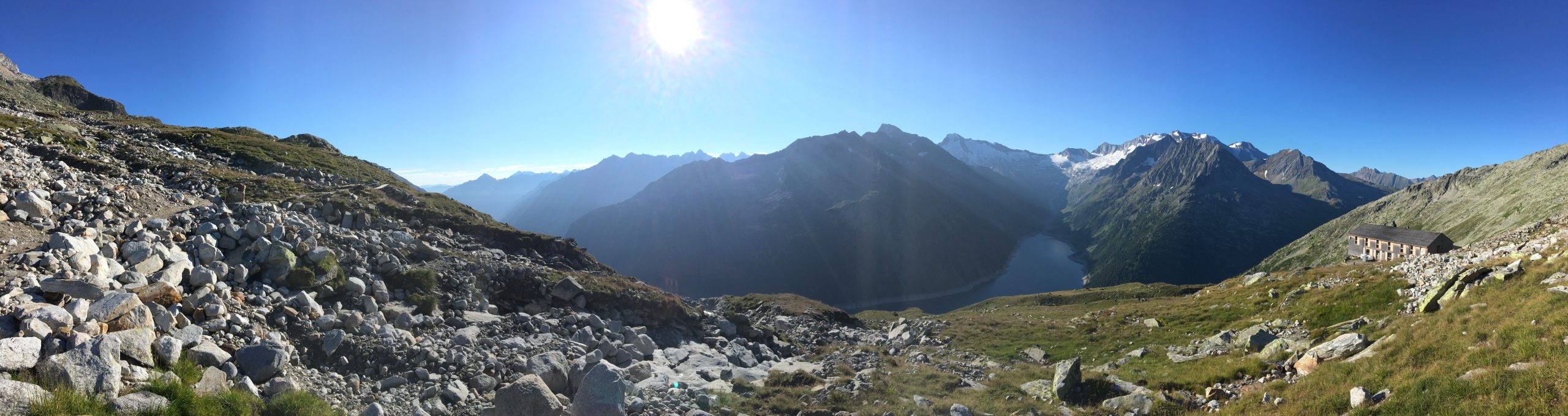 Panoramabild Schlegeisspeicher und Kellerjochhütte
